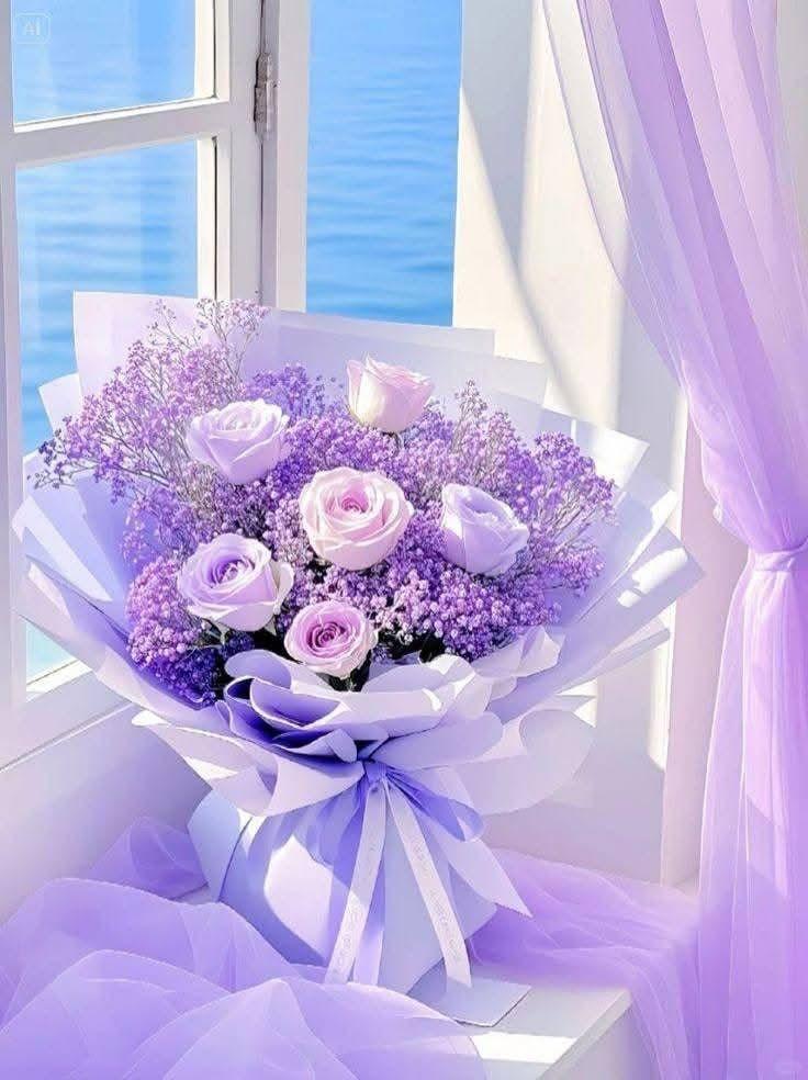 Sunset Frame Core workshop space where corporate flower arrangements are designed and prepared for business delivery